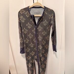 Southern Slumber Fleur-de-Lis zipper bamboo pajamas
